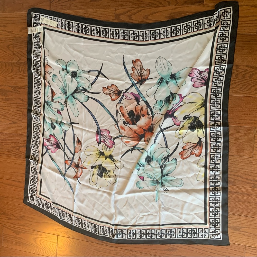 Chicos Scarf